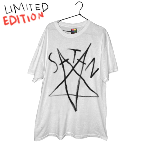 SATAN ( spraypaint ) T-Shirts DTG 